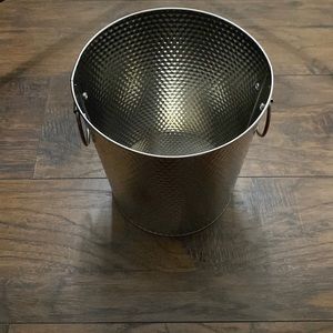 Silver Bucket
